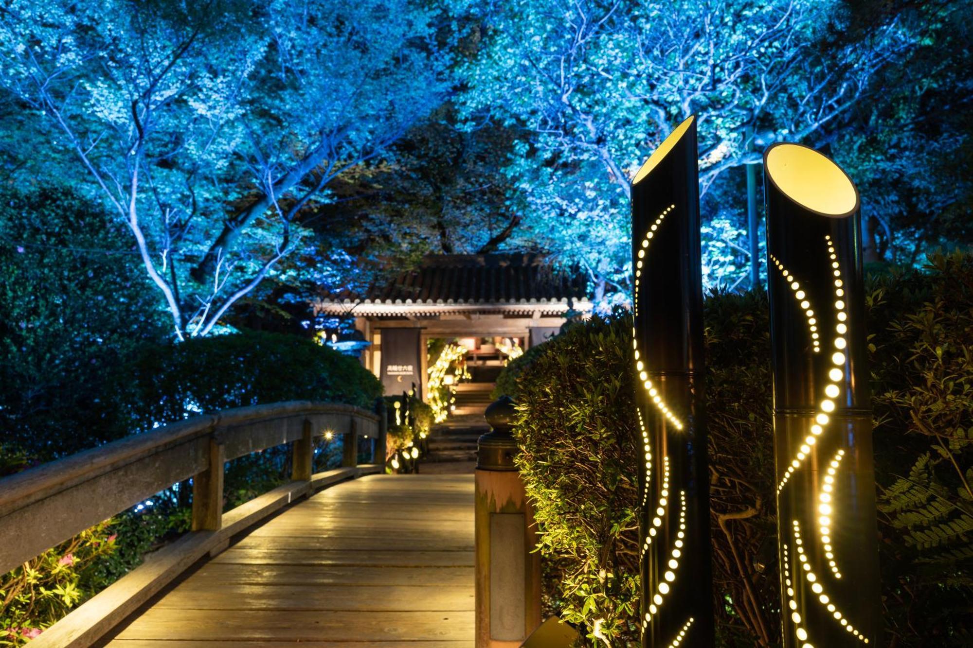 Grand Prince Hotel Shin Takanawa Токио Екстериор снимка Illuminated bamboo poles